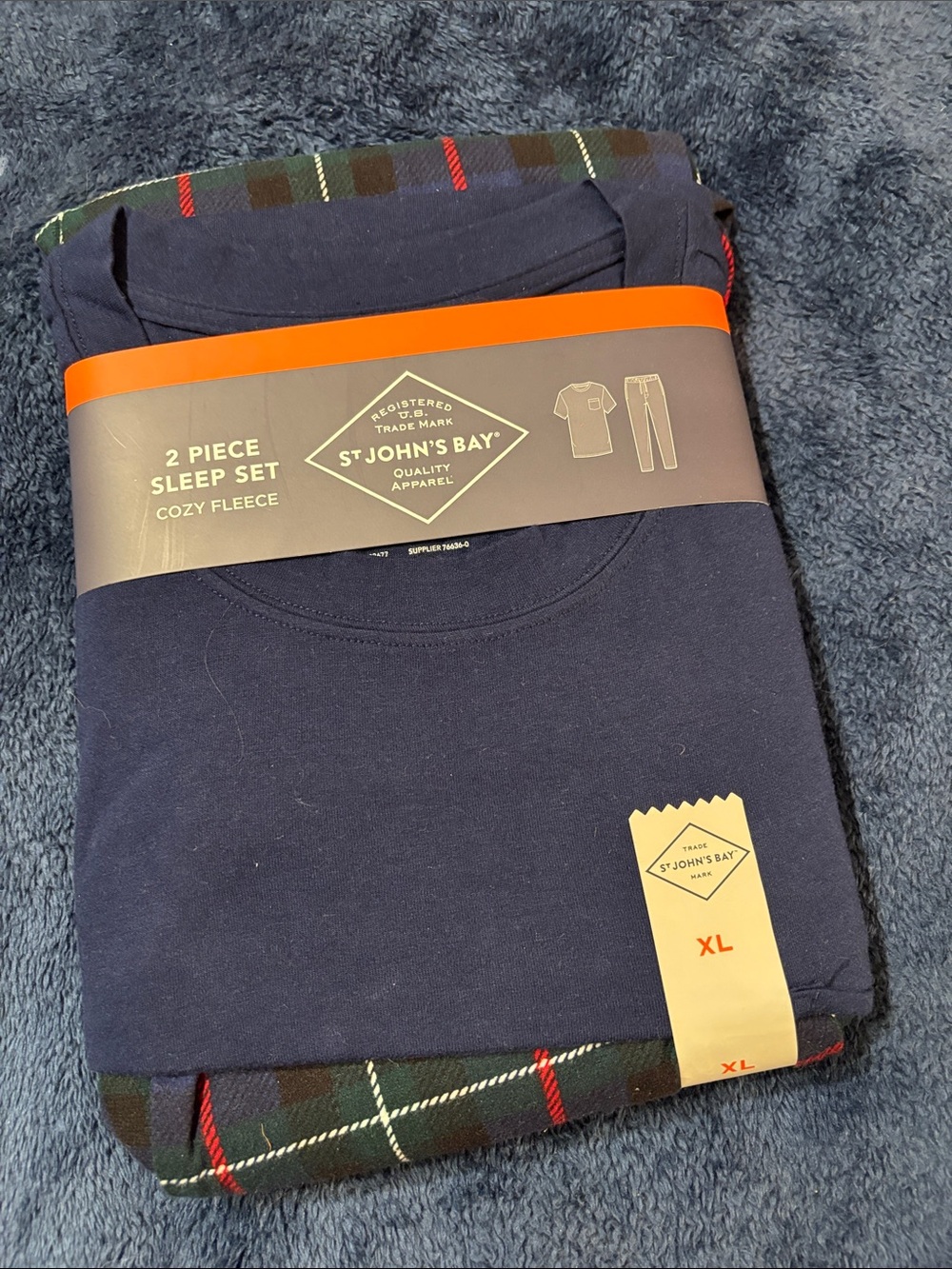 St. John's Bay Navy & Green Plaid Men’s 2-Piece Cozy Fleece Sleep Set
